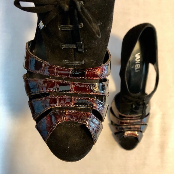 VANELI Philys Black Suede Open Toe Heels. Size 8.5 - Picture 5 of 8